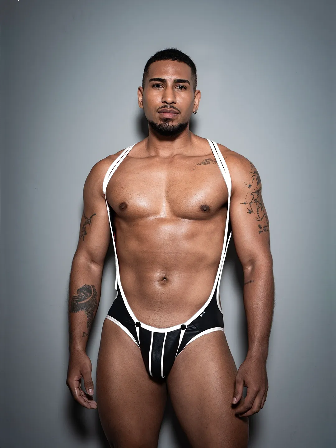 [Pw7-3426452-12-4] REBEL POUCH FRONT BODY (Blanco, M/L)